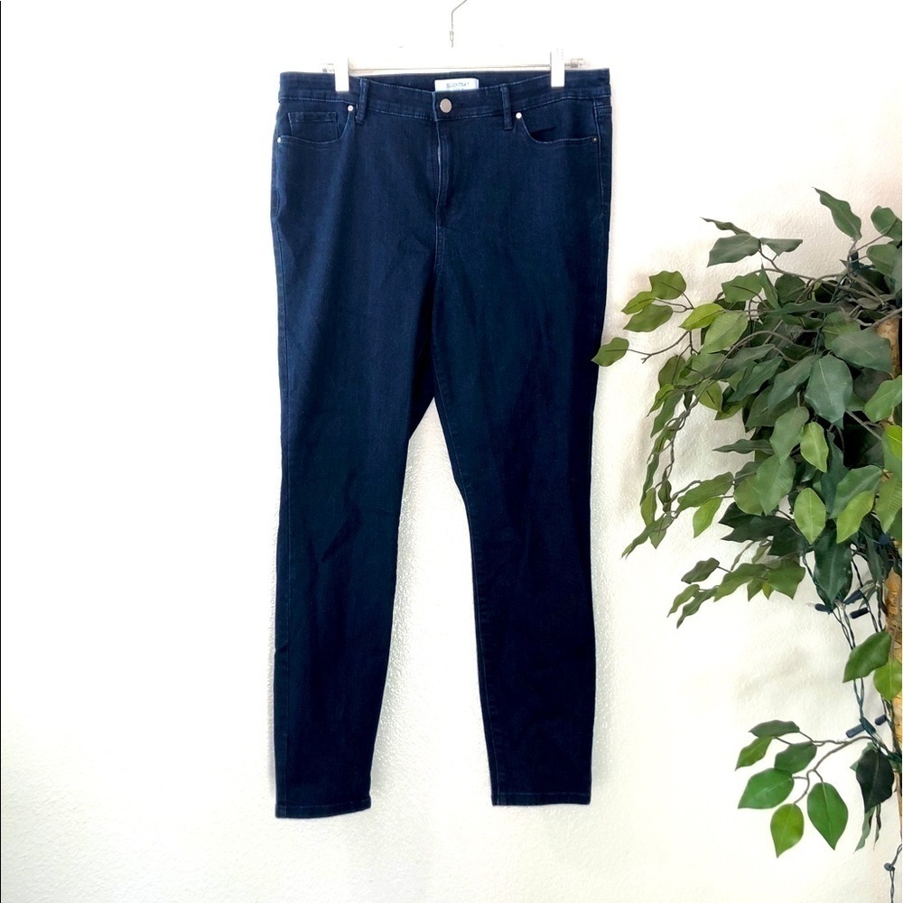 PLUS Ellen Tracy Dark Wash Jeans